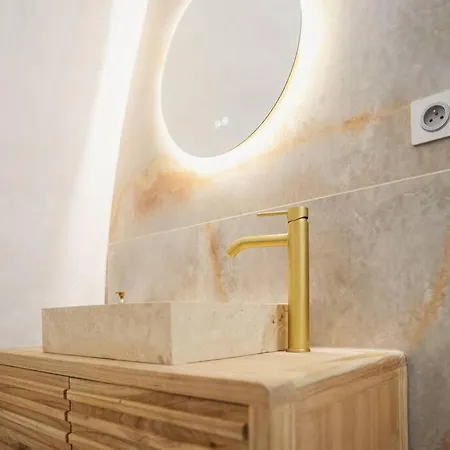 Le Temple D'Aphrodite, Appartement Avec Spa Vienne  Exterior photo