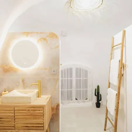 Le Temple D'Aphrodite, Appartement Avec Spa Vienne  Exterior photo